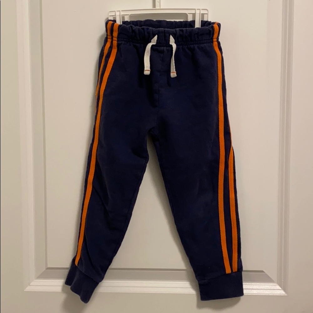 3T Carter’s sweat pants.
